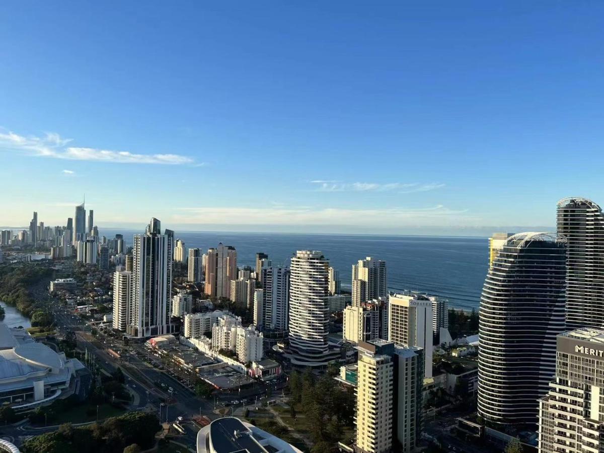 2 Bedroom Luxurious Family Apartment On 40Th Floor With Amazing Ocean Coastline Broadbeach Gold Coast Gc40 Exteriör bild