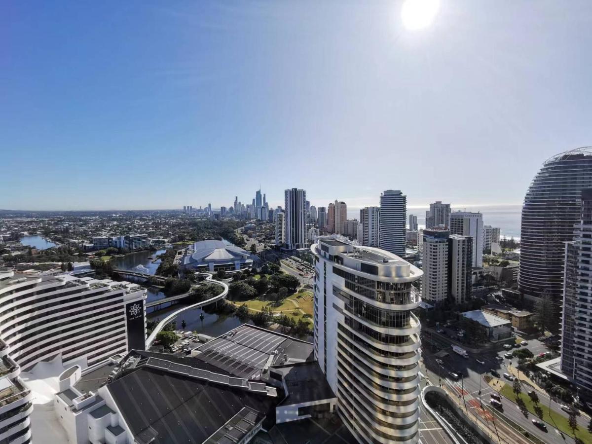 2 Bedroom Luxurious Family Apartment On 40Th Floor With Amazing Ocean Coastline Broadbeach Gold Coast Gc40 Exteriör bild