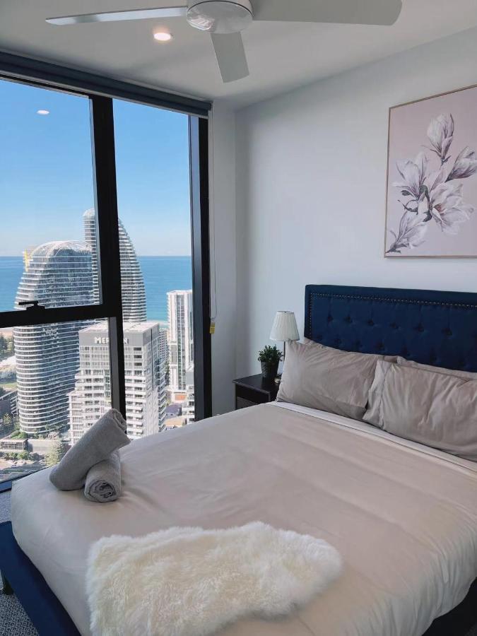 2 Bedroom Luxurious Family Apartment On 40Th Floor With Amazing Ocean Coastline Broadbeach Gold Coast Gc40 Exteriör bild